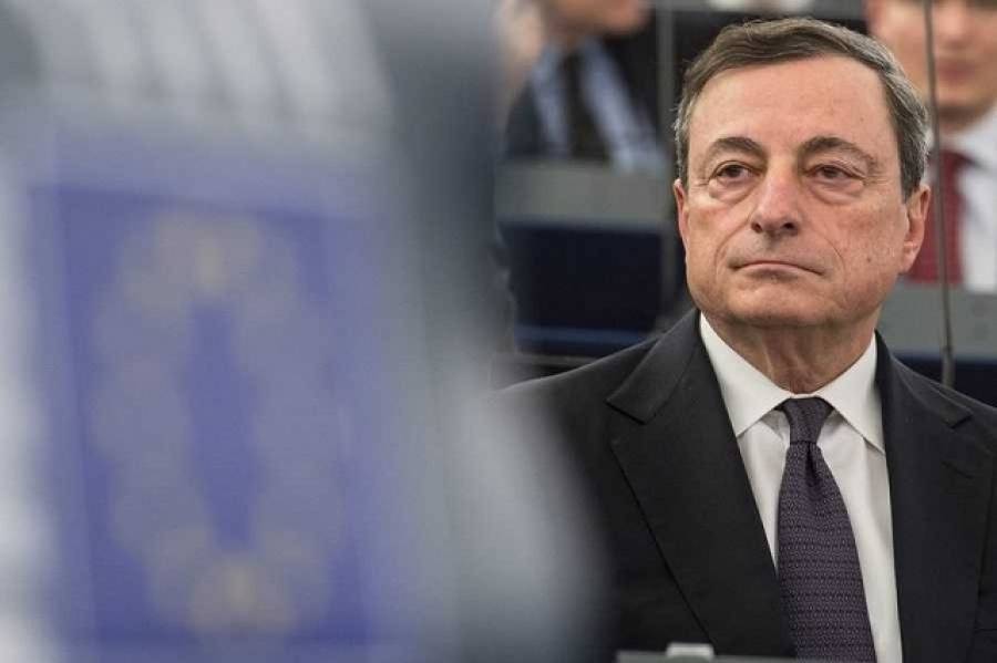 Ντράγκι: Οι κίνδυνοι για την ανάπτυξη της Ευρωζώνης επιμένουν