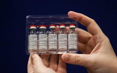Αυστριακοί ειδικοί: Δεν συνδέεται το εμβόλιο της AstraZeneca με θρομβώσεις