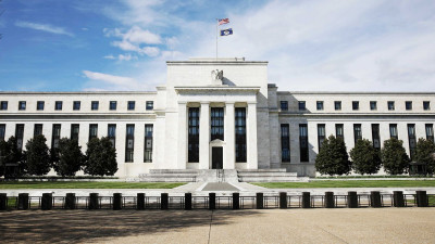Μπάρκιν (Fed): Χρειάζεται μεγαλύτερη υποχώρηση του πληθωρισμού στις ΗΠΑ