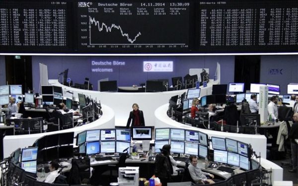 To sell-off «βυθίζει» τις ευρωαγορές