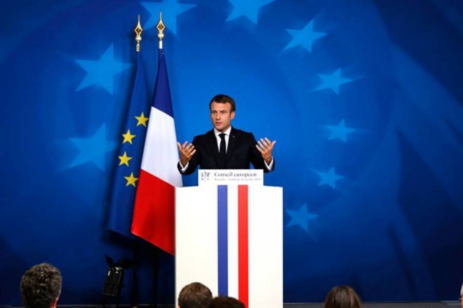 Μακρόν: Συνδέει τον ευρωπαϊκό κατώτατο μισθό με τη Γαλλική Προεδρία