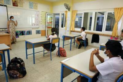 Κύπρος-Σχολεία: Καθολική χρήση μάσκας- Νομική κατοχύρωση της εξ αποστάσεως διδασκαλίας