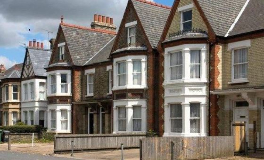 «Άλμα» 13,6% στις τιμές των κατοικιών στη Βρετανία τον Αύγουστο
