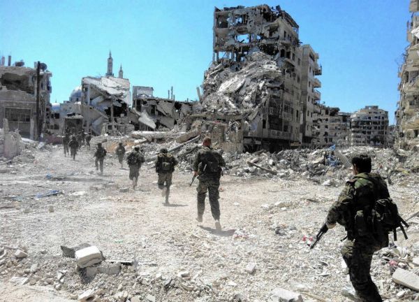 Συρία: 13 άμαχοι έχασαν τη ζωή τους σε επιδρομές