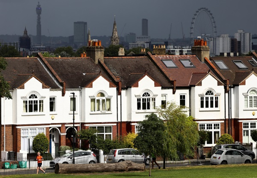 Βρετανία-Τιμές κατοικιών: Μειώθηκαν με τον ταχύτερο ρυθμό από το 2009
