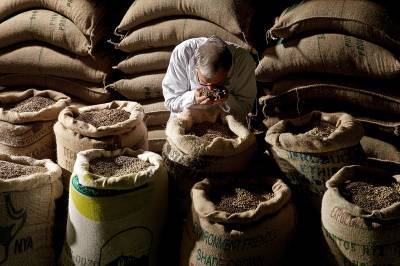 Με την ιστορική Draculi Coffee ενδυναμώνεται η Πρωτοβουλία ΕΛΛΑ-ΔΙΚΑ ΜΑΣ