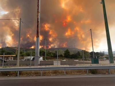 Εκτός ελέγχου η φωτιά στην Αττική-Στην Εθνική οι φλόγες (photos)