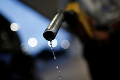 Βενζίνη: Οι λόγοι που οδηγούν σε άνοδο τις τιμές παγκοσμίως