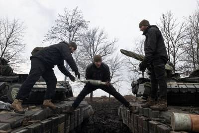 «Τύμπανα» πολέμου στην Ουκρανία: Εκκενώνεται μαζικά το Ντόνετσκ