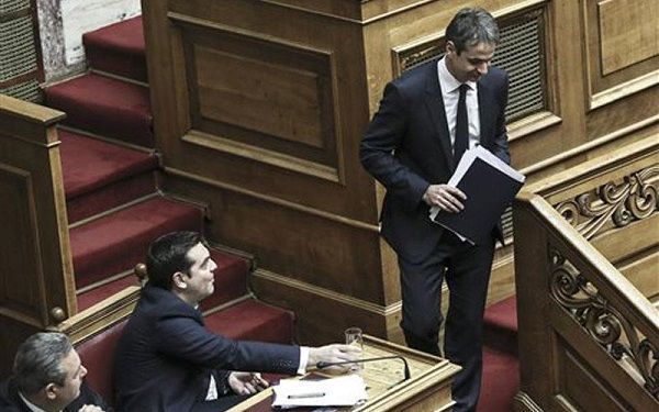 Σφοδρή κόντρα στη Βουλή: «Στη γωνία» ο Τσίπρας