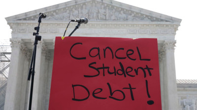 Φοιτητικά δάνεια-ΗΠΑ: «Φρένο» στη διαγραφή χρέους από το Ανώτατο Δικαστήριο