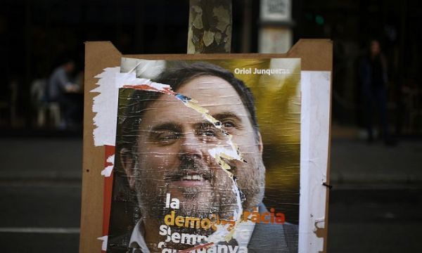 Παραμένει υπό κράτηση ο πρώην αντιπρόεδρος της καταλανικής κυβέρνησης