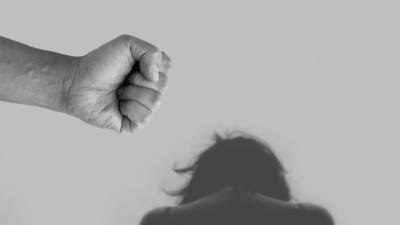 Ενδοοικογενειακή βία: 6.000 καταγγελίες το α’ εξάμηνο