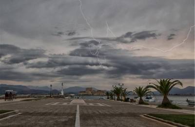 Ισχυρές καταιγίδες στα ηπειρωτικά- Βοριάδες έως 7 μποφόρ στο Αιγαίο