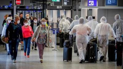Γερμανία: Υποχρεωτικά τεστ για ταξιδιώτες από χώρες υψηλού κινδύνου