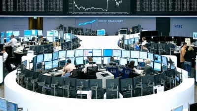 Ήπια πτώση στο άνοιγμα των ευρωαγορών, επιφυλακτικοί οι επενδυτές