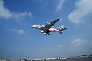Emirates: Πρώτη δοκιμαστική πτήση με 100% βιώσιμο αεροπορικό καύσιμο