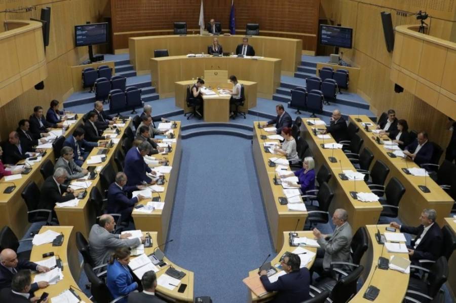 Ψηφίστηκε ο αναθεωρημένος Προϋπολογισμός για το 2021 στην Κύπρο