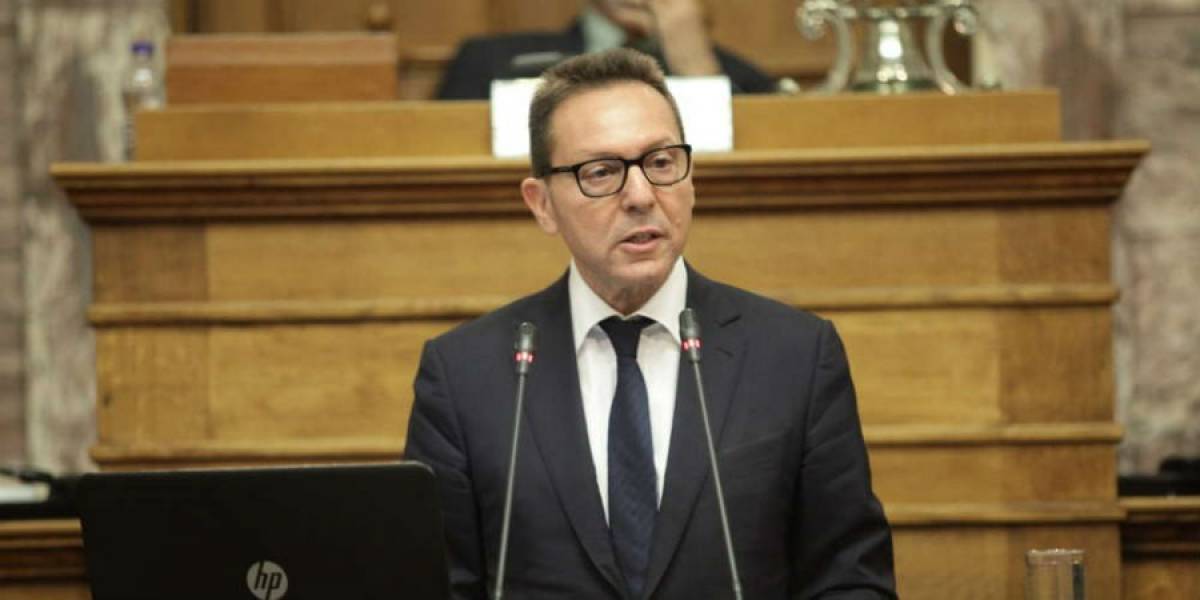 Στουρνάρας: Ανέλυσε στη Βουλή την πρόταση για τα «κόκκινα δάνεια»
