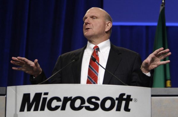 Microsoft: Αποχωρεί ο CEO