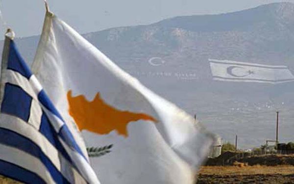 «Ενδιάμεση φόρμουλα» στο Κυπριακό μελετά η τουρκοκυπριακή πλευρά