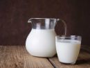 Λιγότερο γάλα αγοράζουν οι καταναλωτές από τα σούπερ μάρκετ
