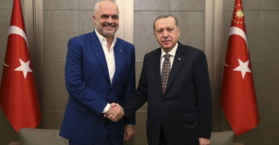 Υπεγράφη συμφωνία για στρατιωτική συνεργασία Αλβανίας-Τουρκίας