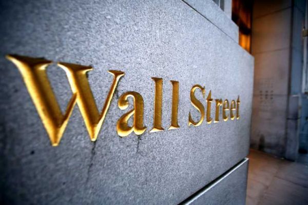 Διορθωτικά κινείται και σήμερα η Wall Street