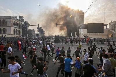 Συνεχίζονται οι αντικυβερνητικές διαδηλώσεις στο Ιράκ- Δεκάδες τραυματίες