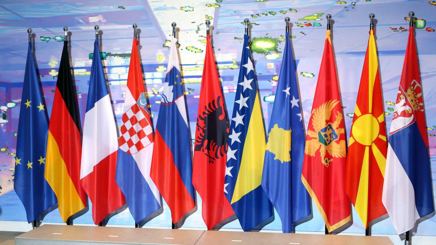 ΕΕ: Νέο σχέδιο στήριξης €6 δισ. για τα Δυτικά Βαλκάνια