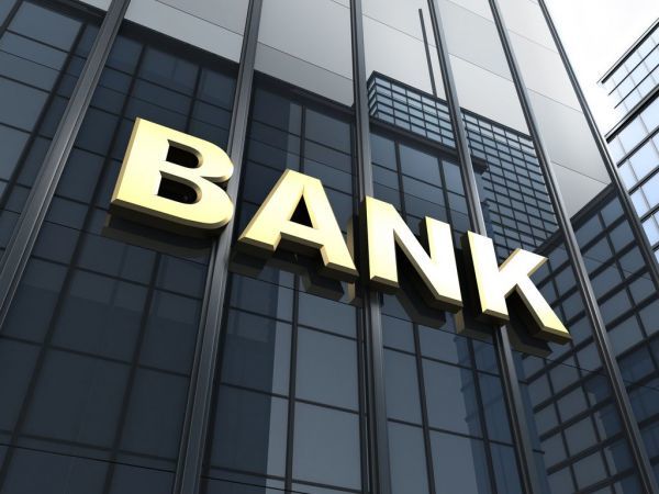 Τράπεζες: Προβληματισμός λόγω… ύφεσης και φορολογίας