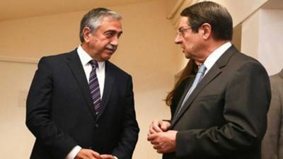 Τη συνέχιση διαπραγματεύσεων αναμένουν κυβερνητικές πηγές από τη συνάντηση Αναστασιάδη-Ακιντζί