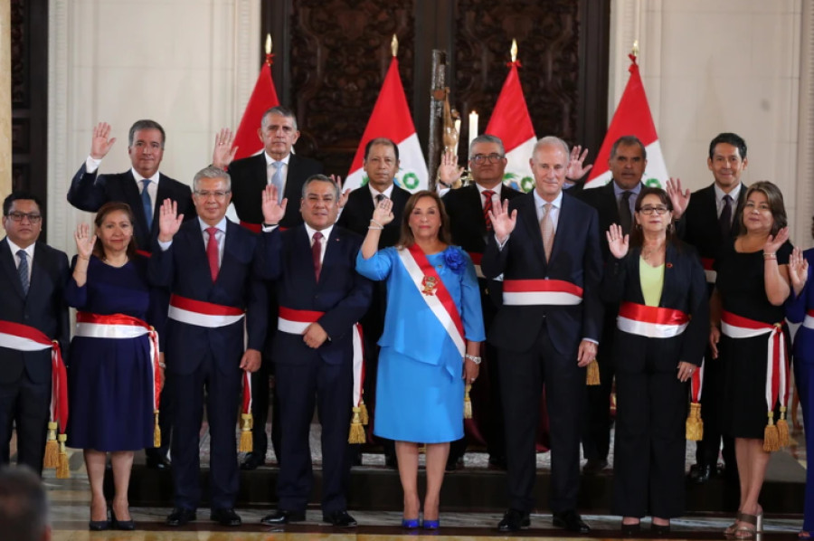 Μαζικές παραιτήσεις υπουργών στο Περού εν μέσω «Rolexgate»