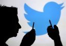 Παραμένουν τα προβλήματα στο Twitter, που ετοιμάζει απολύσεις
