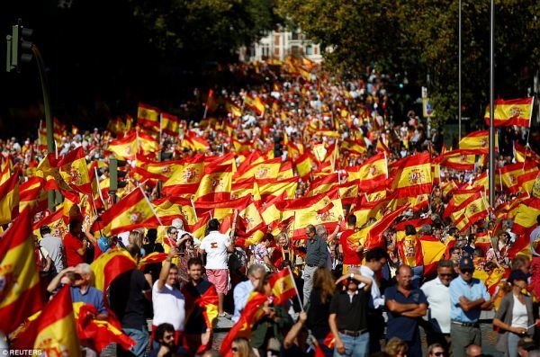 Ισπανία: Διαδήλωση κατά της ανεξαρτησίας της Καταλονίας
