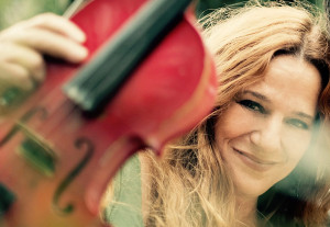 Ευανθία Ρεμπούτσικα: Το βιολί είναι η προέκταση του σώματος και της ψυχής μου