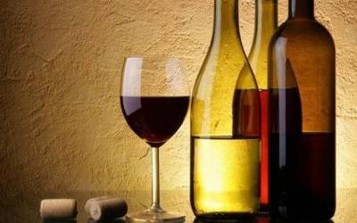 ΥΠΟΙΚ: Καθόλου απογοητευτικά τα αποτελέσματα του ΕΦΚ στο κρασί