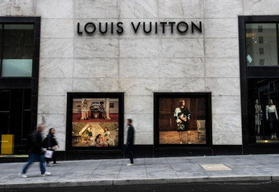 Louis Vuitton: Υποχώρησε η αγορά πολυτελείας στις ΗΠΑ