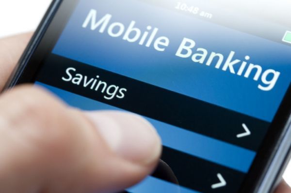 Κατά 82% αυξήθηκε η αξία των συναλλαγών μέσω mobile banking
