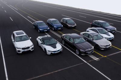 Η ηλεκτρική επέλαση του BMW Group συνεχίζεται σταθερά