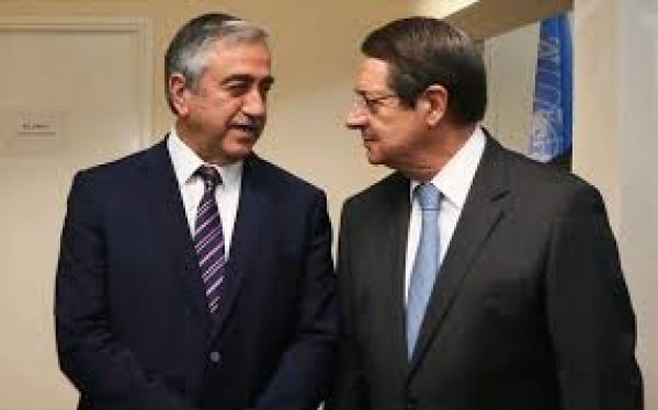 Επαναλαμβάνονται σήμερα οι διαπραγματεύσεις για το Κυπριακό