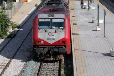 Εκτροχιασμός τρένου που εκτελούσε το δρομολόγιο Λιανοκλάδι-Αθήνα