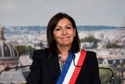 Η δήμαρχος Παρισιού υποψήφια για την προεδρία της Γαλλίας