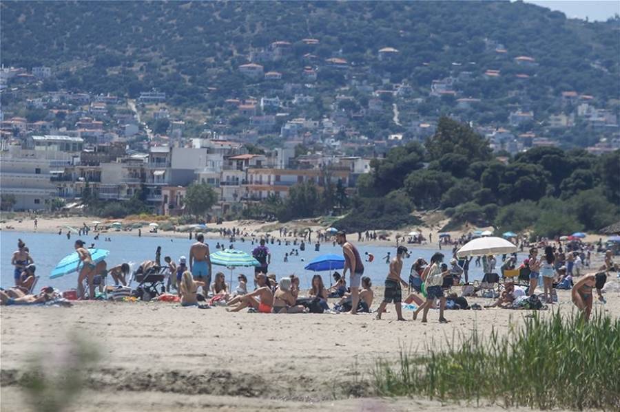 Έως τα τέλη Ιουλίου παρατείνονται τα περιοριστικά μέτρα στις παραλίες