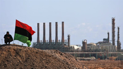 Λιβύη: Η ημερήσια παραγωγή πετρελαίου αυξήθηκε στα 700.000 βαρέλια