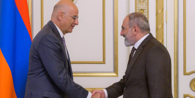 Συνάντηση Δένδια με τον Αρμένιο πρωθυπουργό- Τι συζητήθηκε