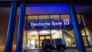 Άλμα η μετοχή της Deutsche Bank-Φημολογούμενο ενδιαφέρον από JPMorgan, ICBC