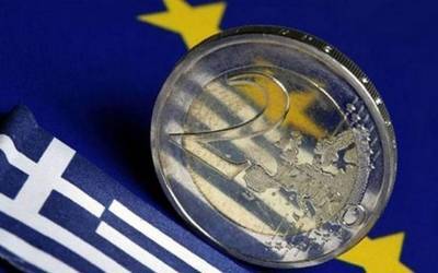 Κομισιόν για ελληνική οικονομία: Βαριά ύφεση 9% και «έκρηξη» χρέους