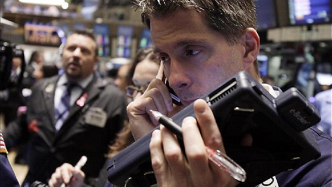 469133-110618-wall-street-traders