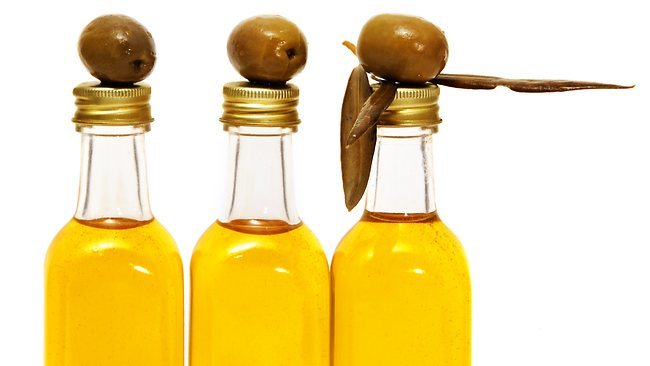724100-olive-oil-bottles